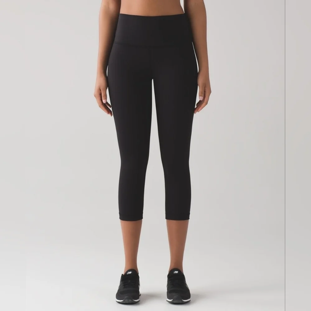 Lululemon Wunder Under Crop (Hi-Rise) *Full-On Luxtreme 21